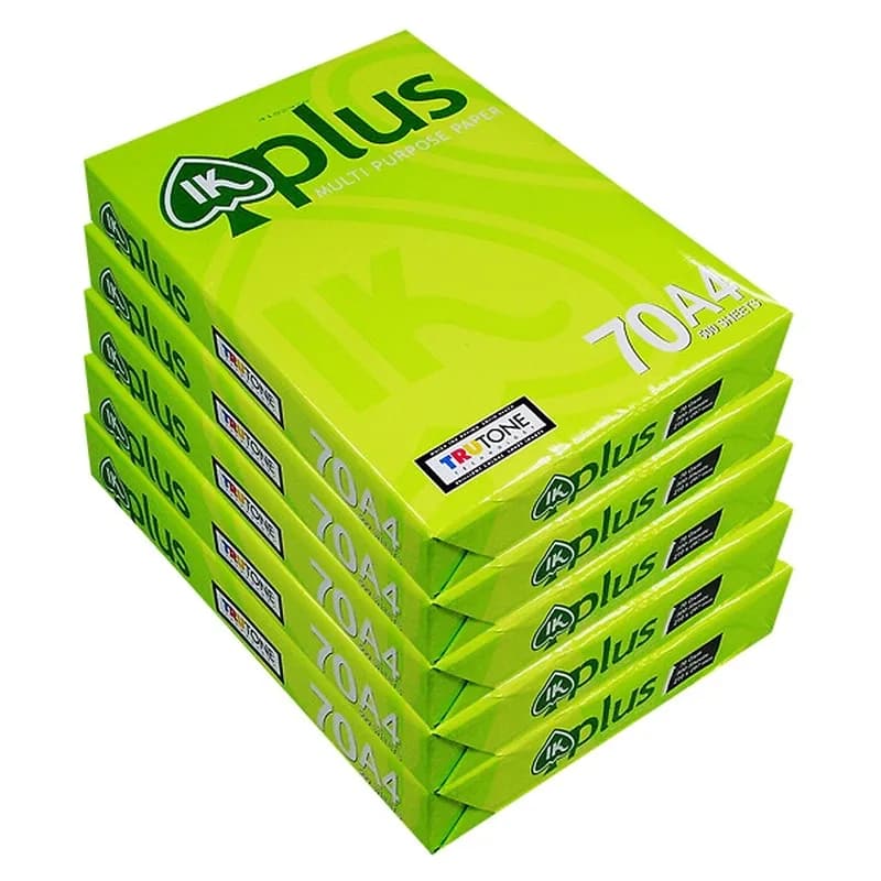 Xấp 5 gói giấy Ik Plus A4 định lượng 70gsm màu xanh lá cây đặt chồng lên nhau