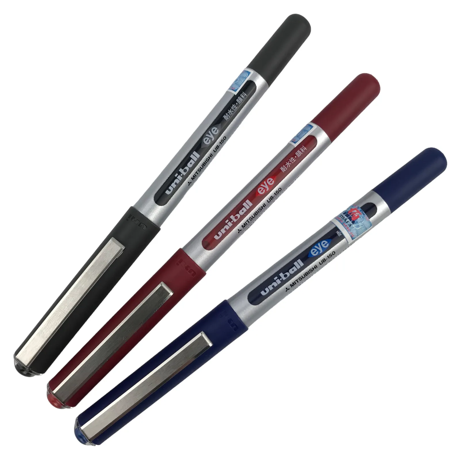 Bút lông kim uni-ball eye UB-150 với 3 màu sắc xanh, đỏ, đen được xếp chéo trên nền trắng