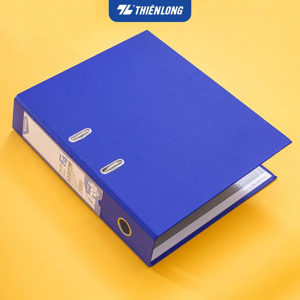File còng bật Flexoffice màu xanh dương dùng để lưu trữ hồ sơ, tài liệu gọn gàng trên nền vàng