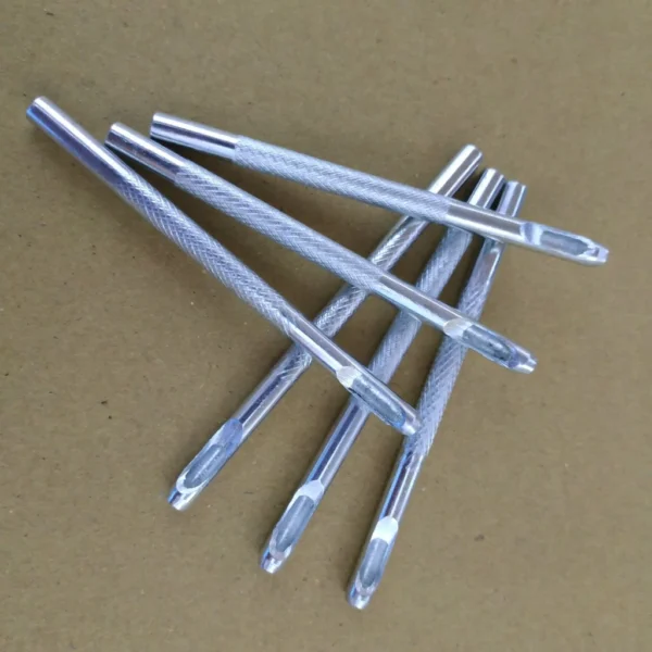 Ảnh Dập lỗ dây lưng cho doanh nghiệp