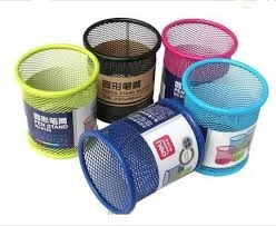 Giá cắm bút Deli kim loại mầu 9153