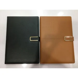 Sổ da A5 khuy nam châm Heeton A25889